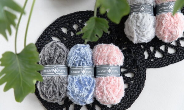 Durable Furry brei- en haakgaren 2239 Brick - Afbeelding 5